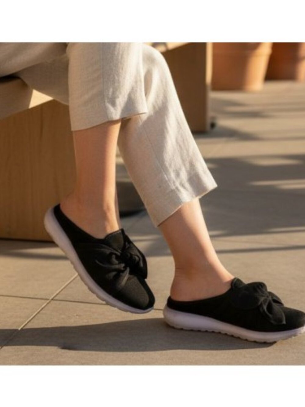 CUSHION WALK Black Suede Bow Trim Mule Shoe Ladies Size 8